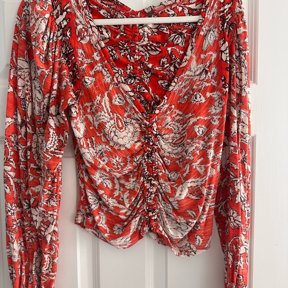 Free People Say The Word Floral Ruched Long Sleeve Cropped Red Top - Picture 3 of 6